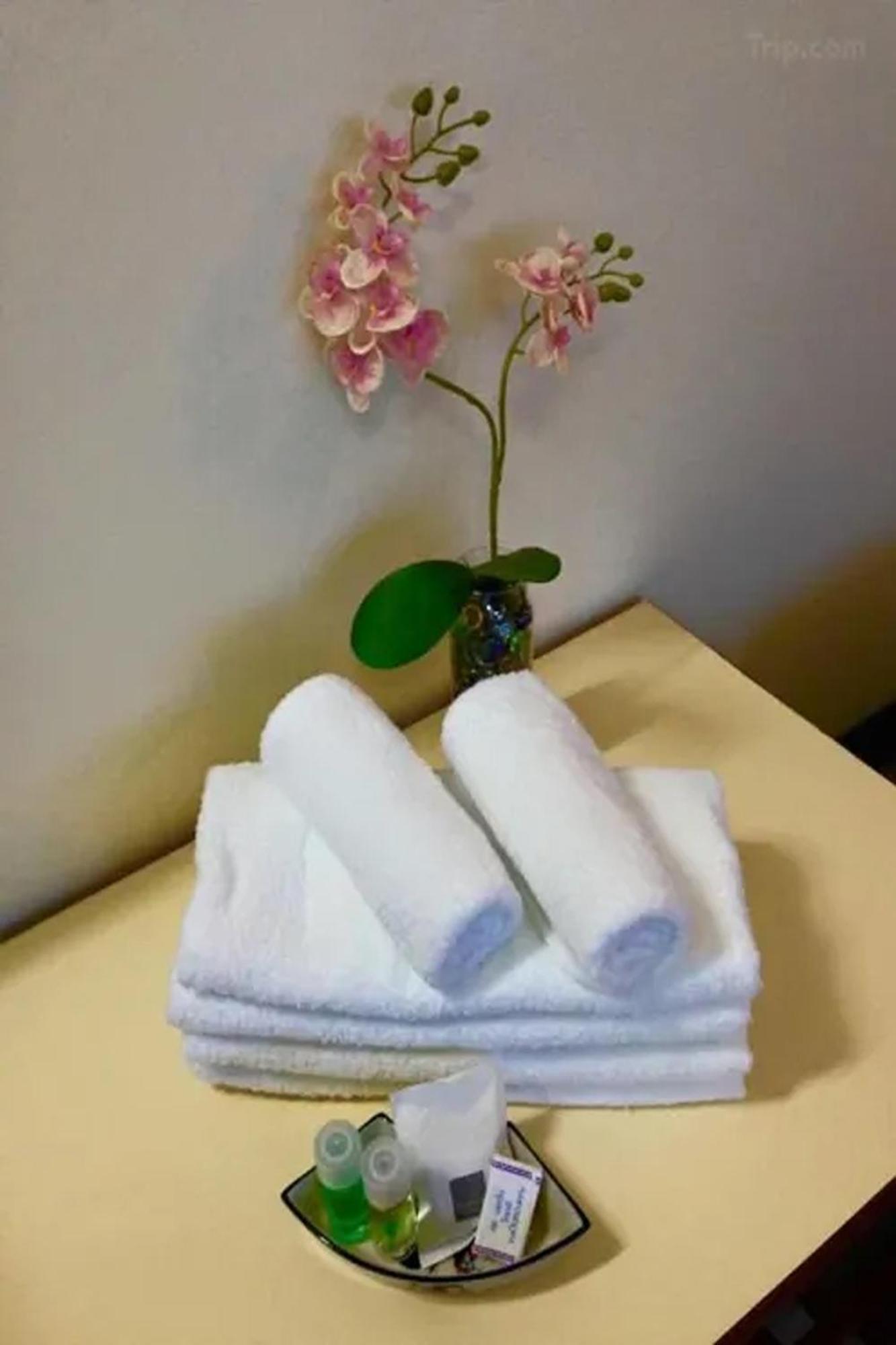 齐朗那空酒店 南邦 外观 照片
